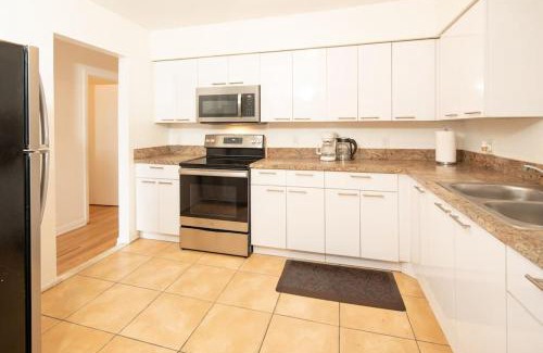 Miami Shores House | Modern 5 Bedroom Miami Home 15 Min to the Beach