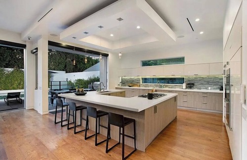 Fairfax District House | Modern 5-bedroom Retreat in West Hollywood