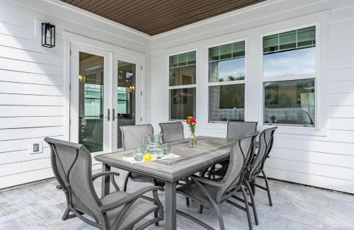 Bahama Beach House | Modern 5BDR w Private Pool 2 min Walk to the Beach Montoute by AvantStay