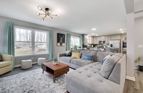 East Stroudsburg House | Modern 5BR Kid-Friendly Home In Poconos with Sauna & Big Patio
