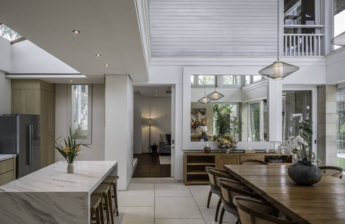 Berawa Villa | Modern 6BR Luxury Villa ★ Best Location in Canggu ★ Child Friendly ★ Fast Wifi