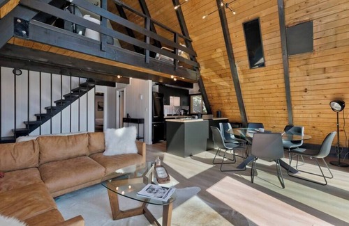 Mammoth Lakes Cabin | Modern A-Frame Cabin in Mammoth