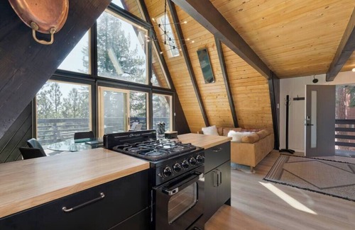 Mammoth Lakes Cabin | Modern A-Frame Cabin in Mammoth