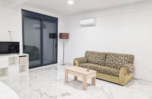 Llocnou de la Corona Apartment | Modern accommodation in Valencia