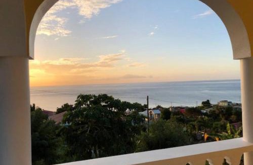 Giraudel House | Modern Air Conditioned Home For Family & Adventure