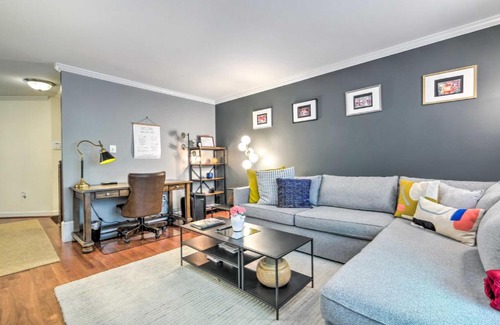 Rose Hill House | Modern Alexandria Townhome 6 Mi to Old Town!