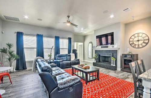 Amarillo House | Modern Amarillo House with Fire Pit and Hot Tub!