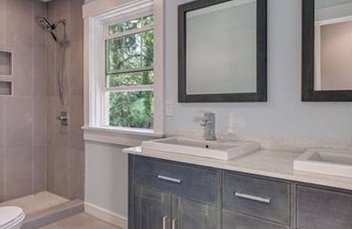 Huston - Courtland Condo | Modern Amenities & Complete Comfort in Montford!
