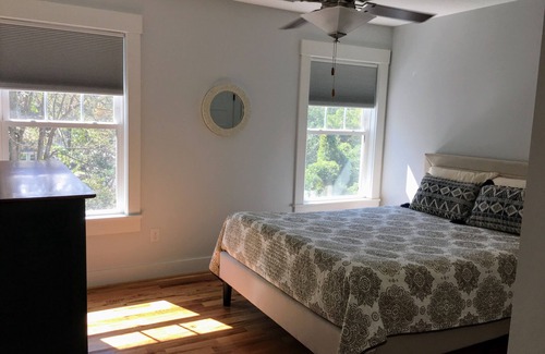 Huston - Courtland Condo | Modern Amenities & Complete Comfort in Montford!