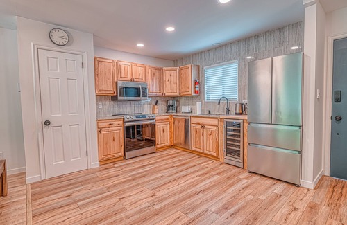 Tannersville House | Modern and Brand New, Pool, Camelback Area, Grill.
