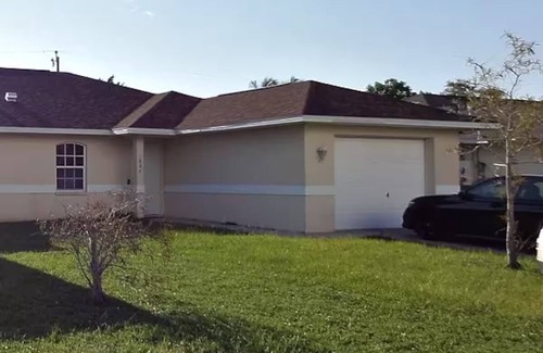 Cape Coral House | Modern and Central in Cape Coral – 2BR/2BA Retreat Easy Access to Fort Myers!