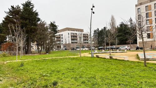Villepinte Apartment | Modern and comfortable apartment