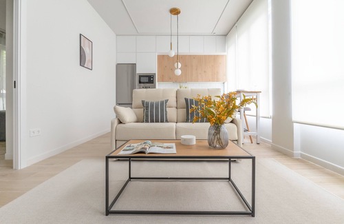 Cotos Apartment | Modern and cozy apartment in the Castellana neighborhood