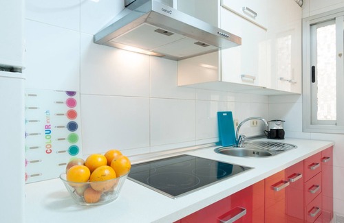 Campos Eliseos Apartment | Modern and Cozy Apartment near the Beach and Historic Center in Málaga