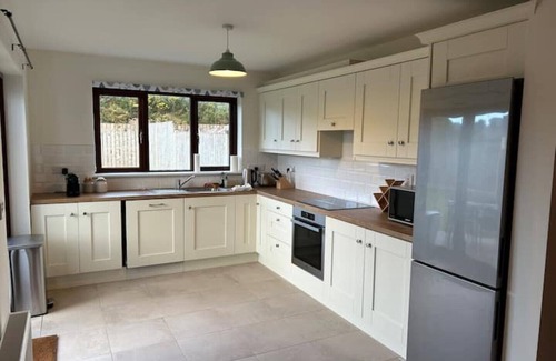 Castlecove House | Modern and cozy family home