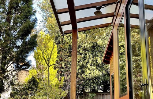 King House | Modern and Cozy Pocket House in NE PDX