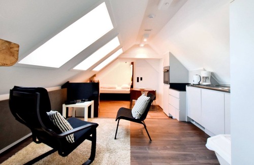 Robertville Villa | Modern and cozy studio in a former coach house