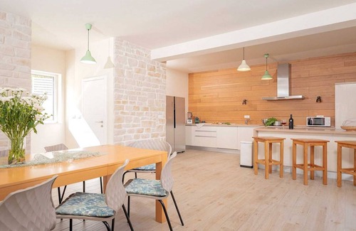 Pitve Villa | Modern and elegant villa situated in Pitve on the island of Hvar