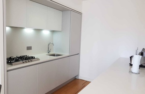 Laurieston Apartment | Modern and luxurious 1 bedroom flat in Quarter-Mile development