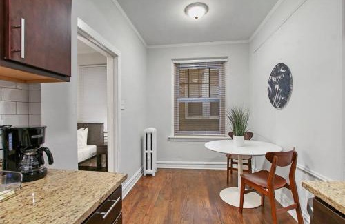 Hyde Park Apartment | Modern and Minimalist Studio Apartment - Bstone 105 and 108 rep
