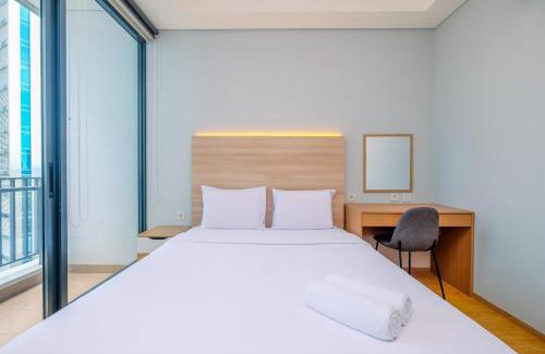 Mampang Prapatan Apartment | Modern and New 1BR across LRT Station Samara Suites Apartment By Travelio