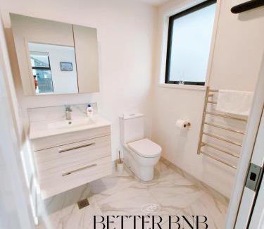 Trentham House | Modern and New 3 Beds fancy home