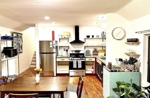 Queens Apartment | Modern and newly renovated space close to Manhattan and Long Island.