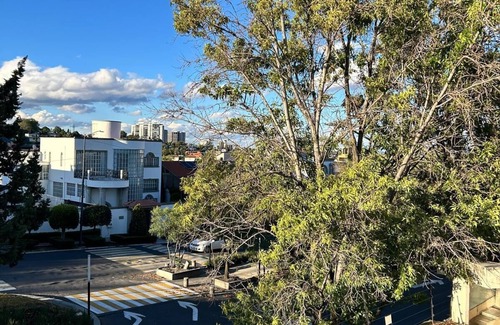 Bosques de las Lomas House | Modern and Spacious room with balcony