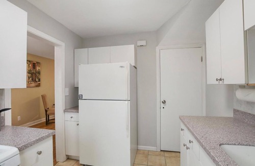 Libertyville Apartment | Modern and Spacious 2-Story