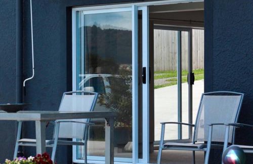 Tikipunga Apartment | Modern and spacious 1 bedroom holiday home