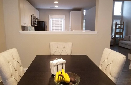 Jamestown House | MODERN AND SPACIOUS 3 BEDROOM HOME IN DT JAMESTOWN