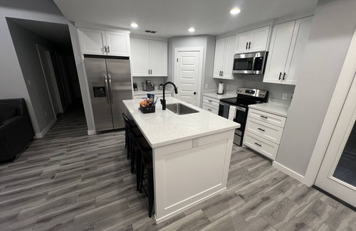 Brownsville House | Modern and Spacious Home near SpaceX, Port of Brownsville and Boca Chica Beach