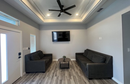 Brownsville House | Modern and Spacious Home near SpaceX, Port of Brownsville and Boca Chica Beach