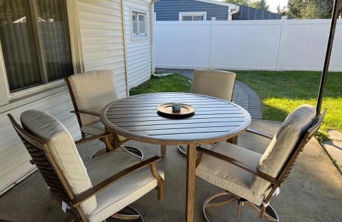 Salisbury Villa | Modern and spacious villa close to NYC/Brooklyn/Queens/Garden City