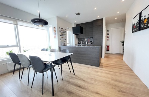 Haaleiti Apartment | Modern and stylish apartment with amazing view over Reykjavik