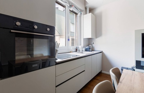 Bullona Apartment | Modern and welcoming 80m2 apartment, ideal for 4 people, located on the mezzanine floor of a building (NO lift) in the Bullona area. The property is located in a strategic area, a few minutes walk from the “Gerusalemme” and “Domodossola” metro st