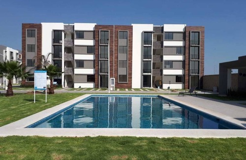Coronango Apartment | Modern Apartment with Home Office & Pool in Puebla near VW & Val’Quirico