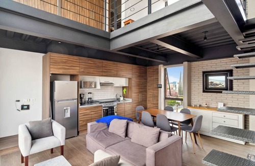 Queretaro Apartment | Modern apartment with city views