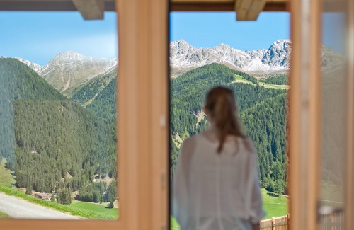 Huiben Apartment | Modern Apartment with wellness area in the middle of nature