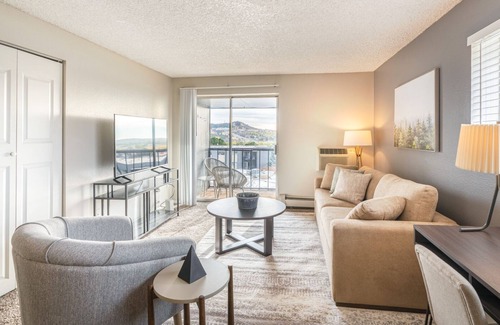 Northwest Colorado Springs Apartment | Modern Apartment in Prime Location (ID7160X43)