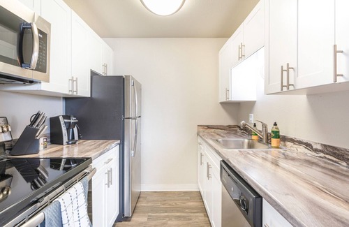 Northwest Colorado Springs Apartment | Modern Apartment in Prime Location (ID7160X43)