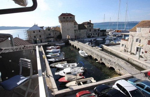 Kastel Gomilica House | Modern apartment near Split and Trogir