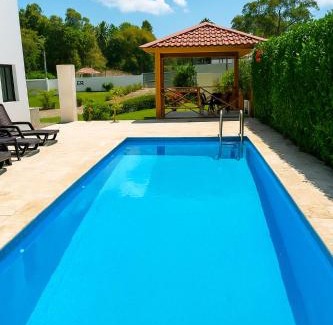 Sosua Apartment | Modern Apartment 2 bedroom Apartment with WIFI and Private Parking