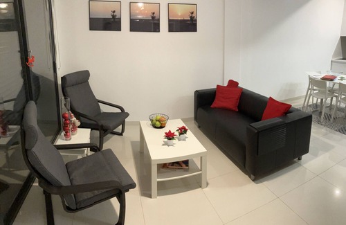 Pueblo Latino Apartment | Modern apartment 250 m from the sea with south facing terrace and swimming pool