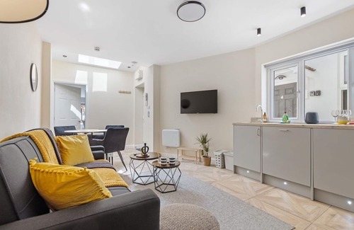 Mapperley Condo | Modern Apartment 2 Double Bed Free Parking Suite11
