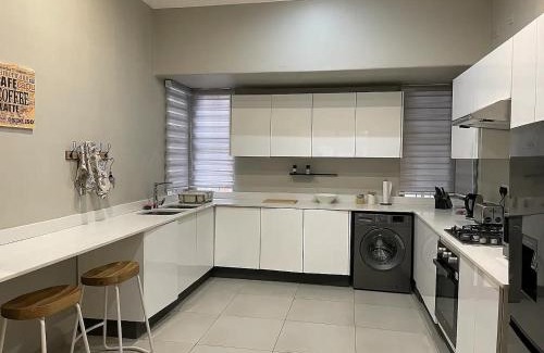 Bulawayo Apartment | Modern Apartment - 2081