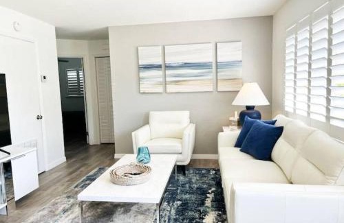 Solana Apartment | Modern Apartment - 3 of 4