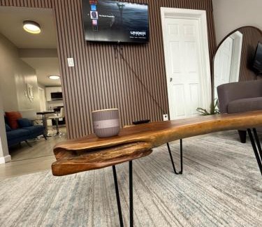 West New York Apartment | Modern Apartment 3BR 1BD West New York 15 minutes to NYC