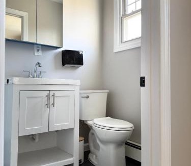 West New York Apartment | Modern Apartment 3BR 1BD West New York 15 minutes to NYC