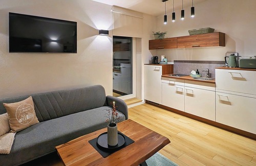 Miltenberg Apartment | Modern apartment (44sqm) with kitchen